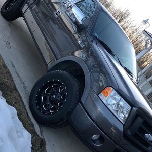 Meet your Posher, Tyler